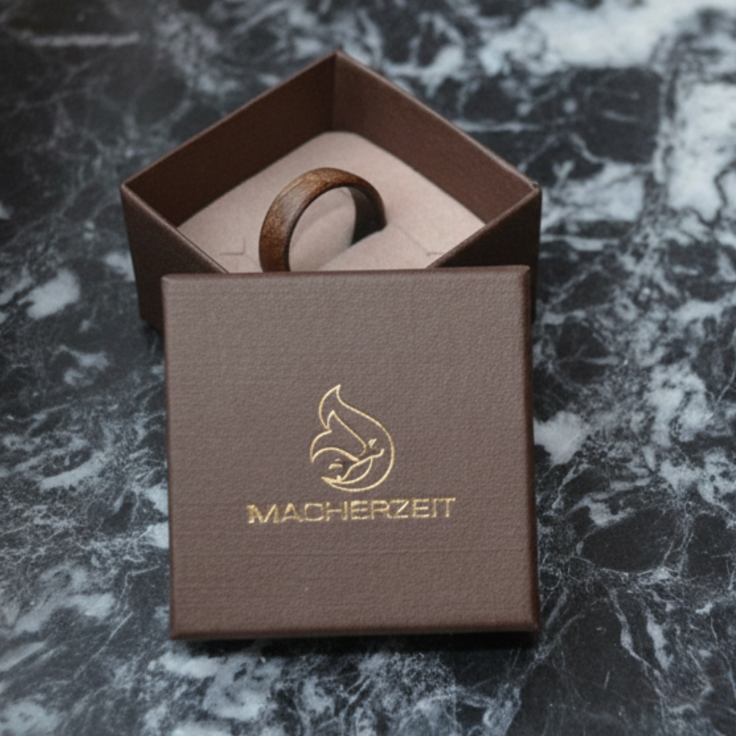 Holzring Nussbaum & Carbon – handgefertigt, leicht & langlebig